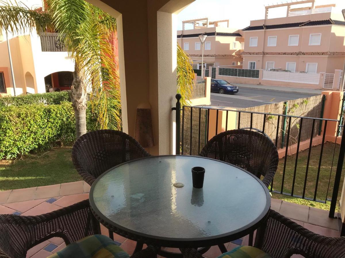 Bungalow Punta Marina Torrevieja Exterior foto